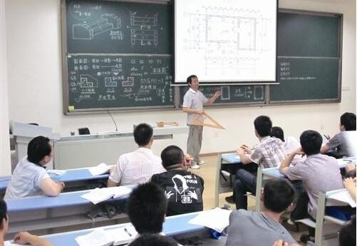 在职博士毕业生考试